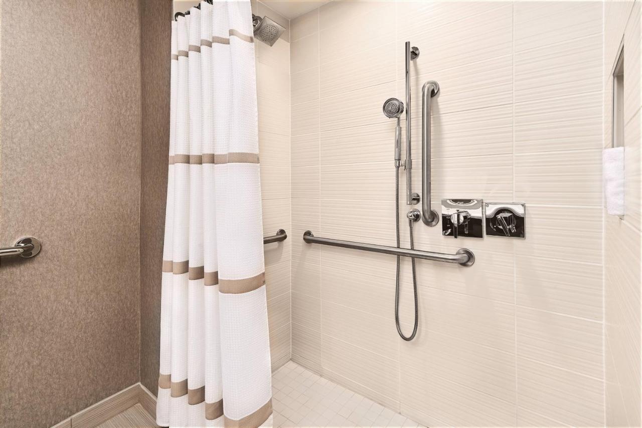 Hotel Cleveland Marriott East Warrensville Heights Exterior foto